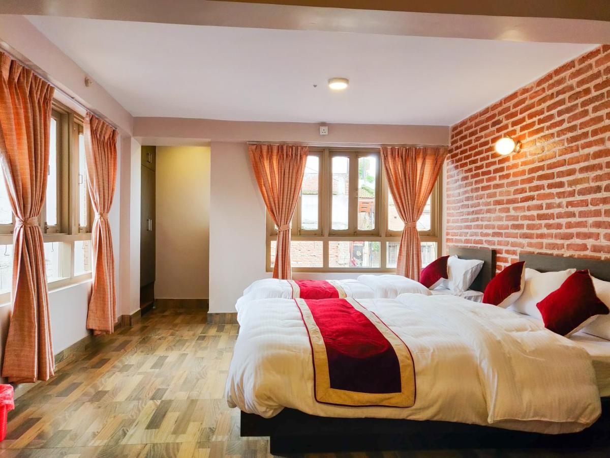 Hotel Central Bhatgoan Eksteriør bilde